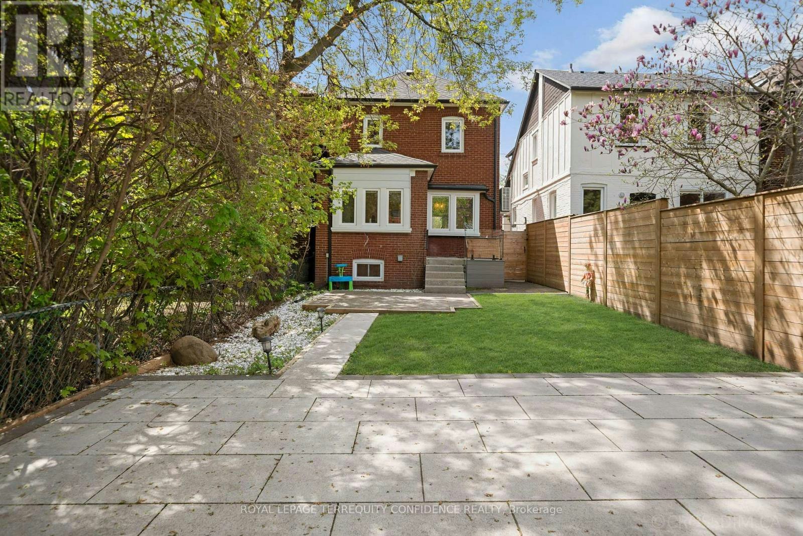 68 Cranbrooke Avenue, Toronto, ON, M5M 1M4 - 30