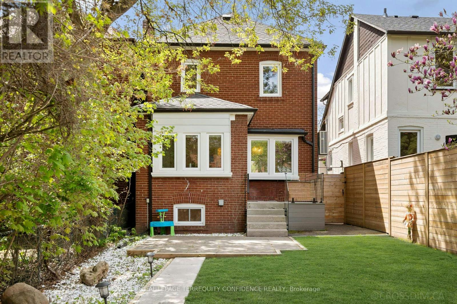 68 Cranbrooke Avenue, Toronto, ON, M5M 1M4 - 29
