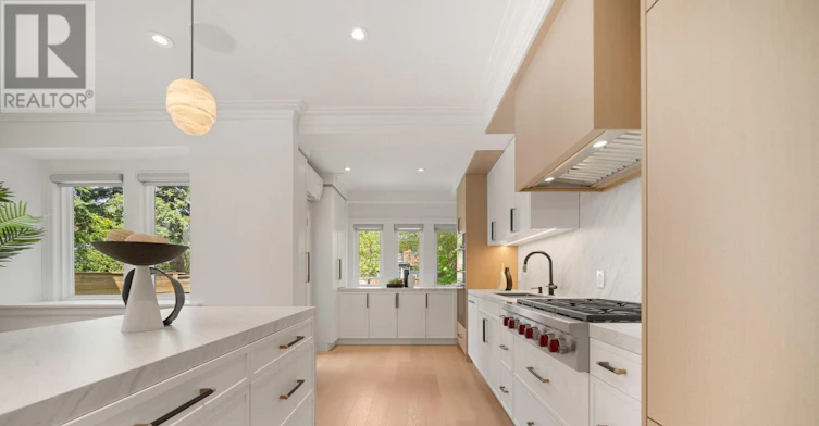 68 Cranbrooke Avenue, Toronto, ON, M5M 1M4 - 10