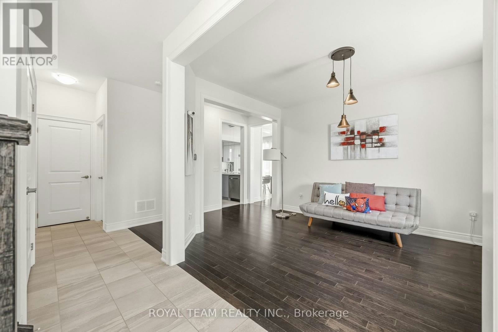 97 Kingknoll Crescent, Georgina, ON, L4P 0C9 - 6
