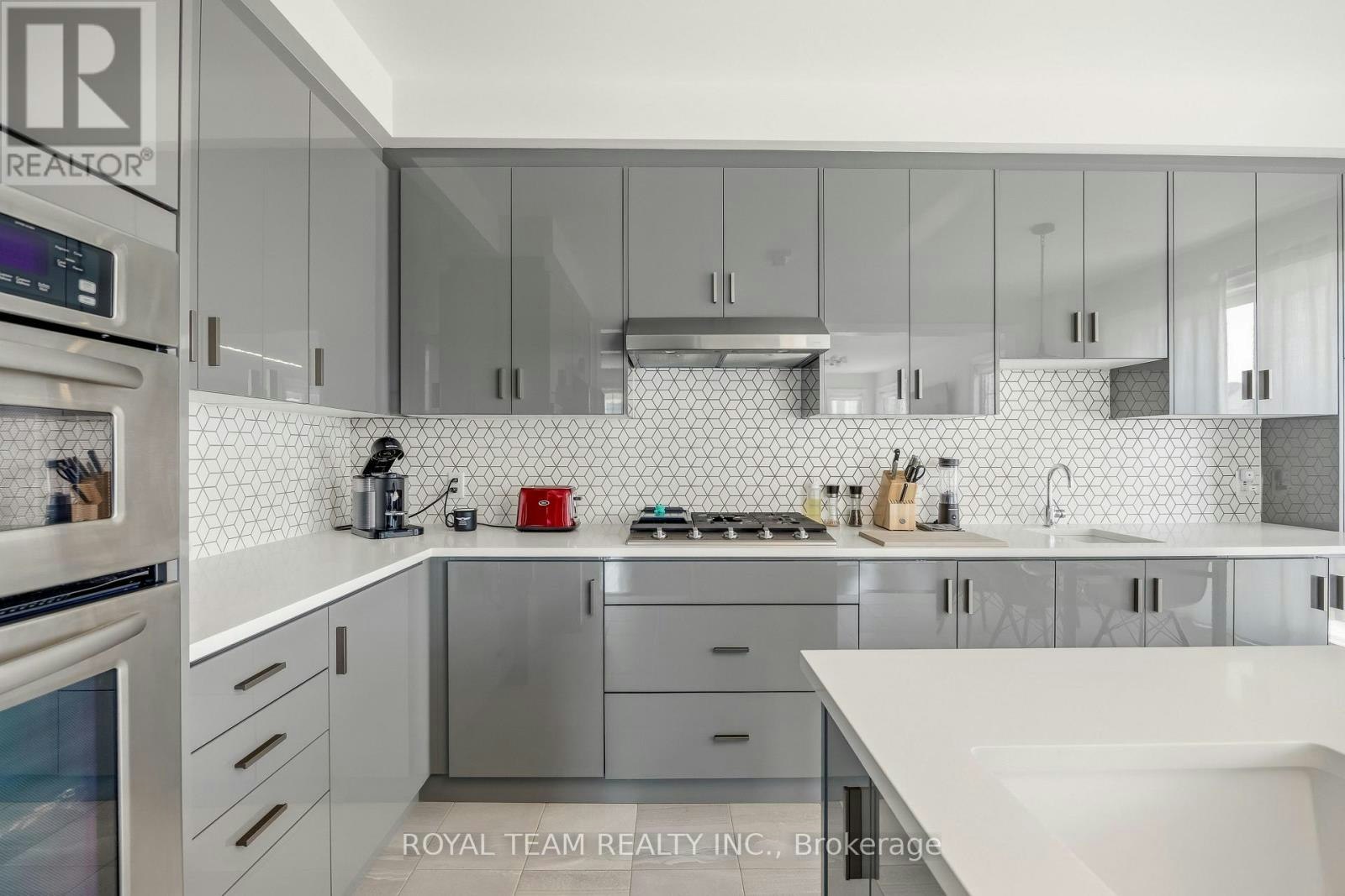 97 Kingknoll Crescent, Georgina, ON, L4P 0C9 - 15