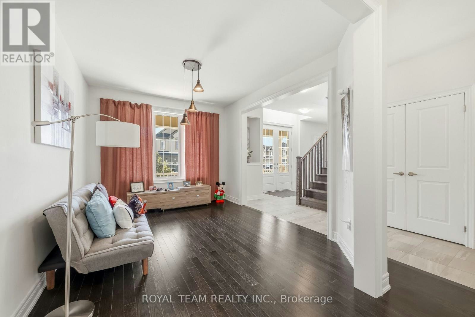 97 Kingknoll Crescent, Georgina, ON, L4P 0C9 - 7