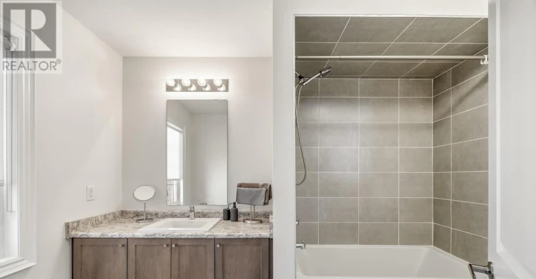 97 Kingknoll Crescent, Georgina, ON, L4P 0C9 - 25
