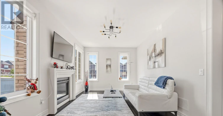 97 Kingknoll Crescent, Georgina, ON, L4P 0C9 - 9