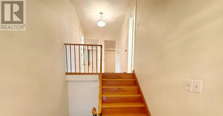 UPPER-1353 Myron Drive, Mississauga, ON, L5E 2N5 - 17