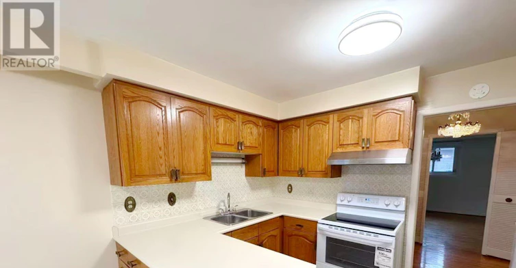 UPPER-1353 Myron Drive, Mississauga, ON, L5E 2N5 - 11