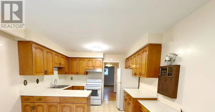 UPPER-1353 Myron Drive, Mississauga, ON, L5E 2N5 - 10
