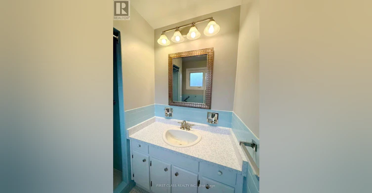 UPPER-1353 Myron Drive, Mississauga, ON, L5E 2N5 - 24