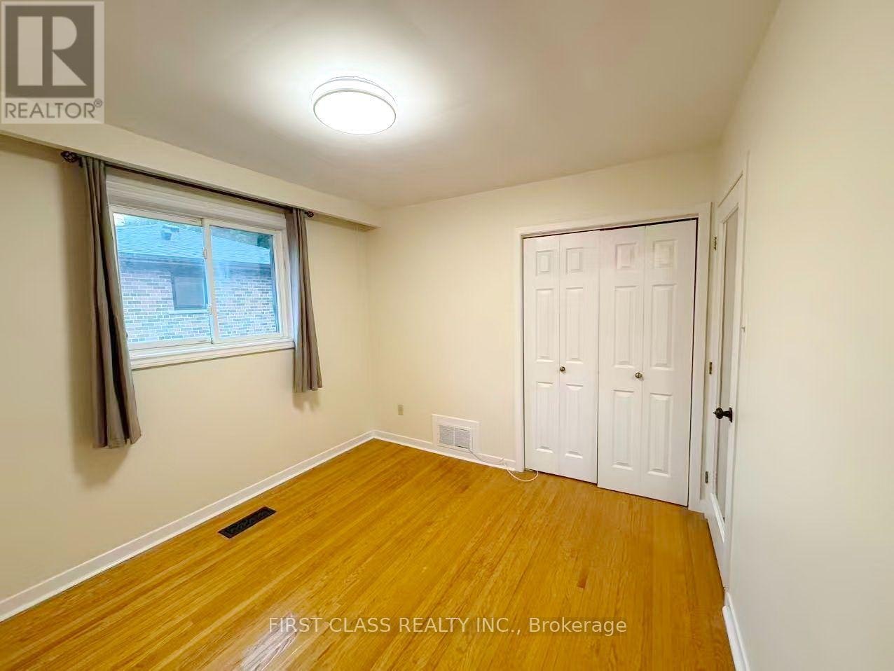 UPPER-1353 Myron Drive, Mississauga, ON, L5E 2N5 - 28