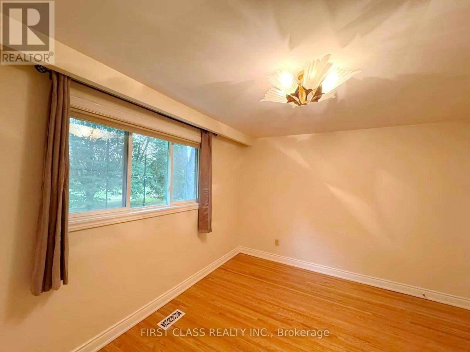 UPPER-1353 Myron Drive, Mississauga, ON, L5E 2N5 - 33