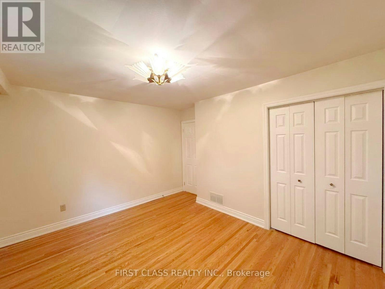 UPPER-1353 Myron Drive, Mississauga, ON, L5E 2N5 - 34
