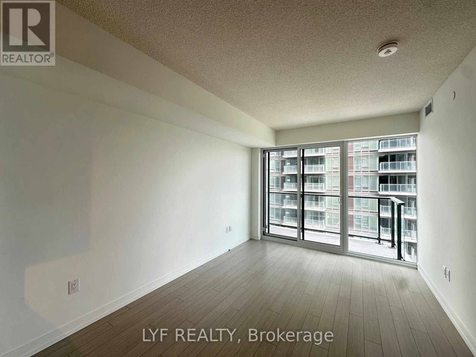 1207-4010 Eglinton Avenue W, Toronto, ON, M9A 0G5 - 4