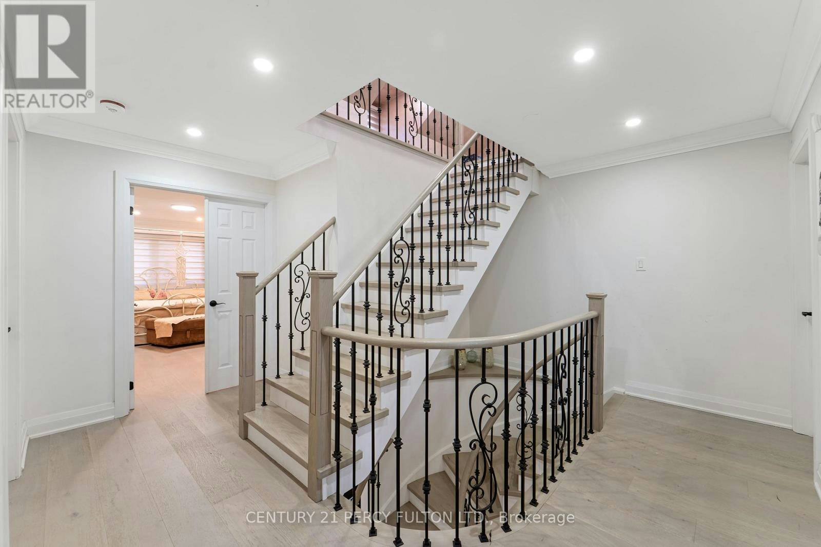 1071 Glenanna Road, Pickering, ON, L1V 5E1 - 23