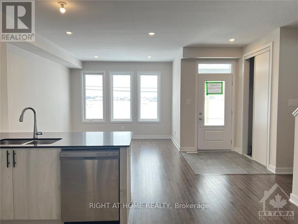 6325 Perth Street, Ottawa, ON, K0A 2Z0 - 4