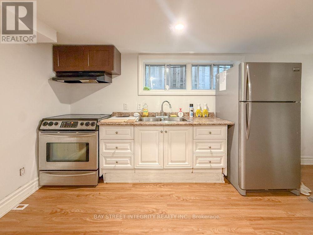 LOWER-275 Estelle Avenue, Toronto, ON, M2N 5J4 - 2