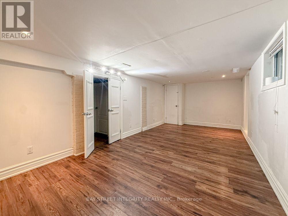 LOWER-275 Estelle Avenue, Toronto, ON, M2N 5J4 - 4