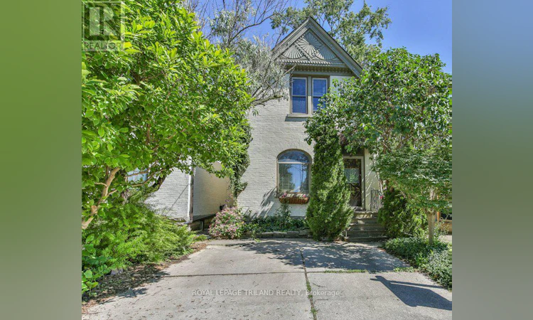 38 Byron Avenue E