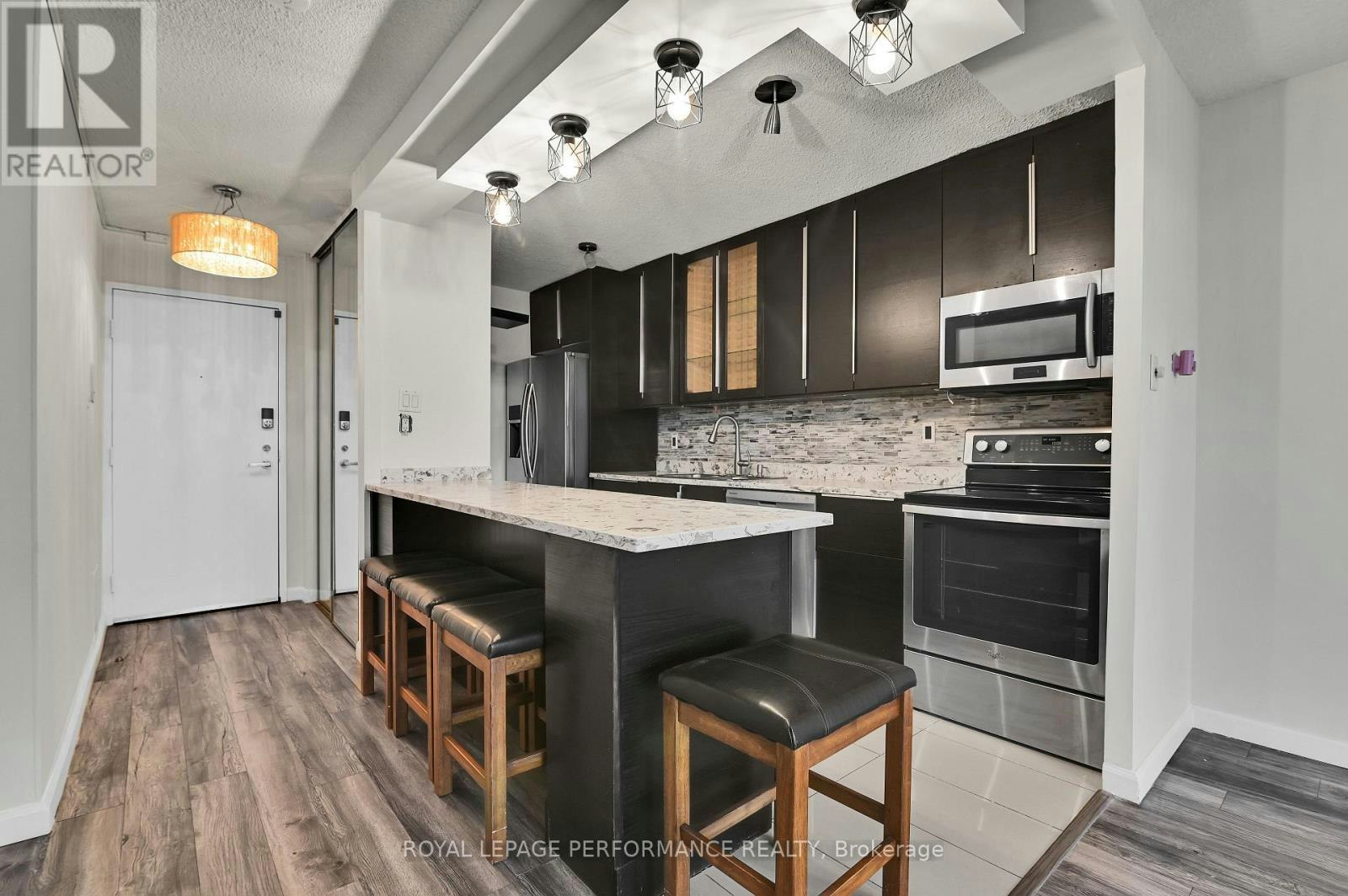 1102-1785 Frobisher Lane, Ottawa, ON, K1G 3T7 - 12