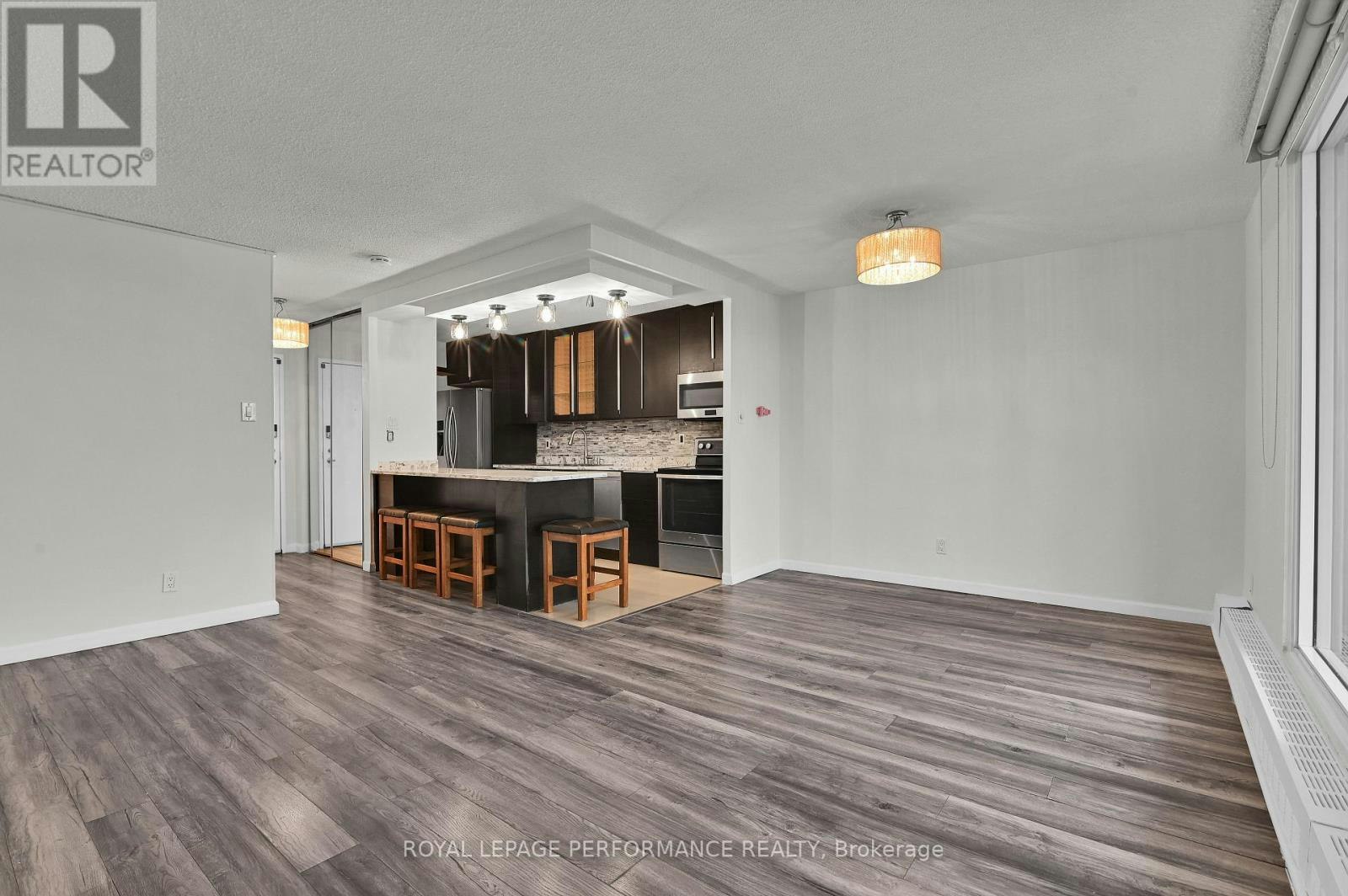 1102-1785 Frobisher Lane, Ottawa, ON, K1G 3T7 - 17