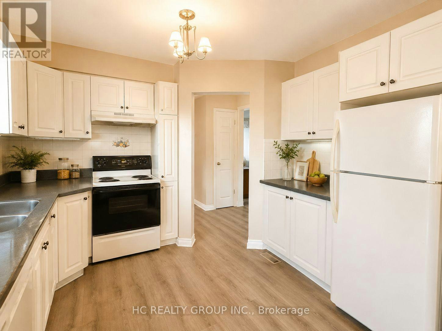 MAIN-14 Nero Court, Toronto, ON, M1K 4V5 - 3