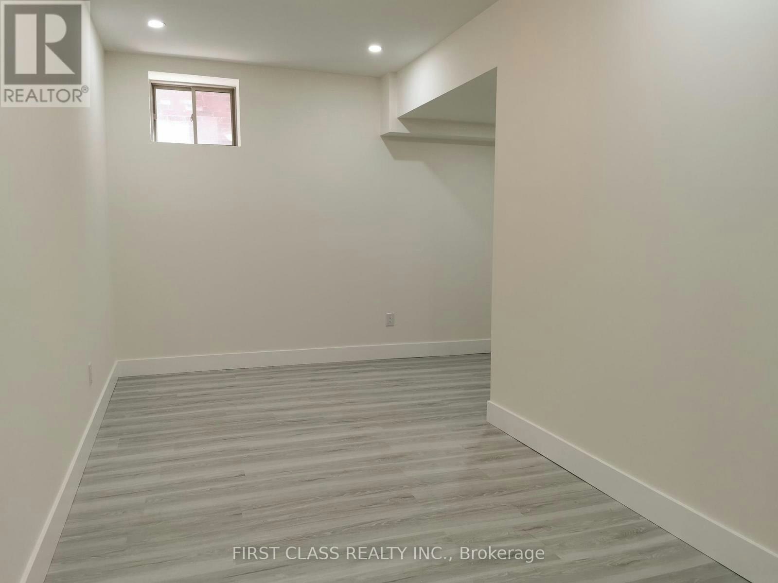 657 Clifford Perry Place, Newmarket, ON, L3X 0J4 - 12