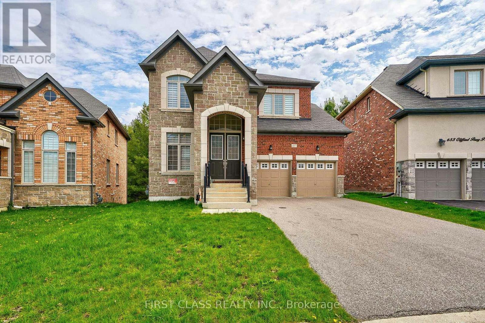 657 Clifford Perry Place, Newmarket, ON, L3X 0J4