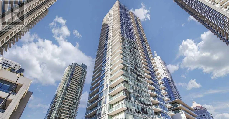 LPH7-4065 Brickstone Mews, Mississauga, ON, L5B 0G3