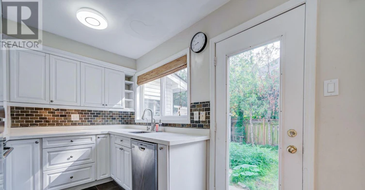 2320 Proudfoot Trail, Oakville, ON, L6M 3Y2 - 6