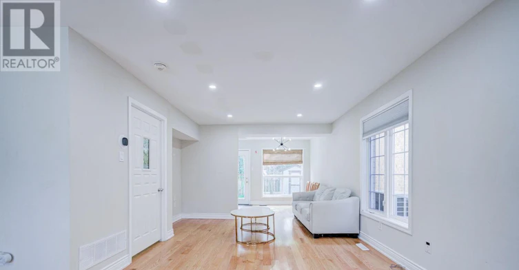 2320 Proudfoot Trail, Oakville, ON, L6M 3Y2 - 4