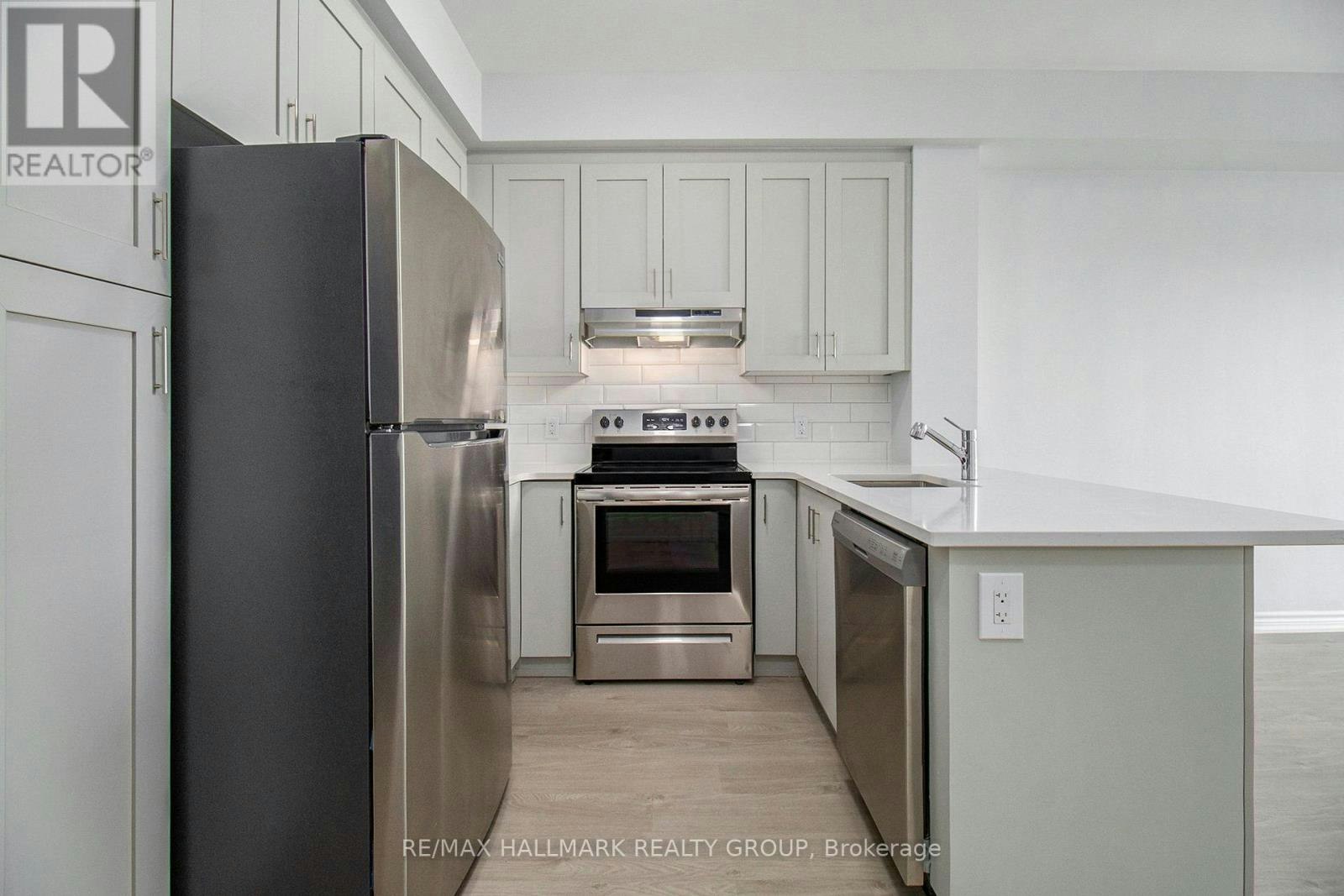 311-1350 Hemlock Road, Ottawa, ON, K1K 5C2 - 6