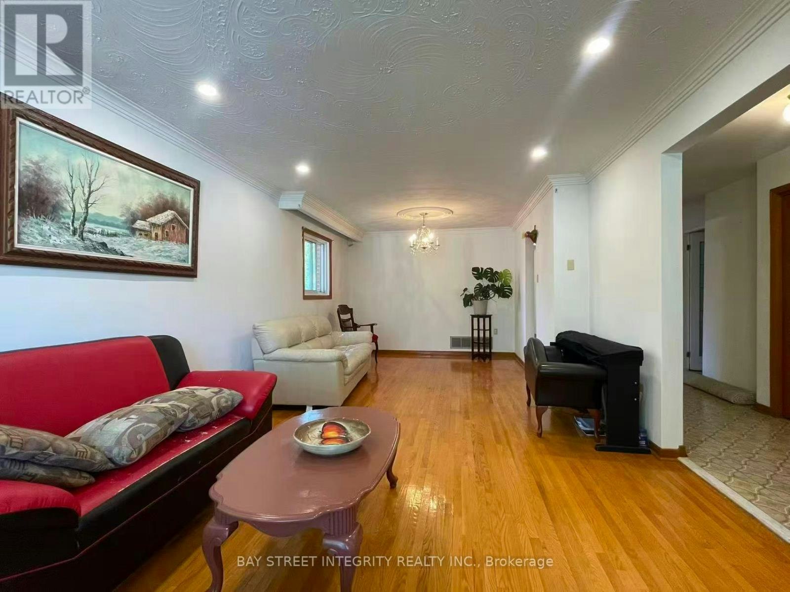 34 Iangrove Terrace, Toronto, ON, M1W 2H2 - 2