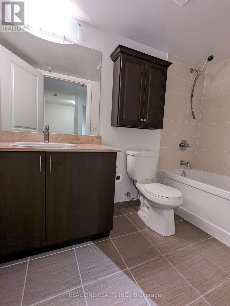 326-372 7 Highway E, Richmond Hill, ON, L4B 0C6 - 7