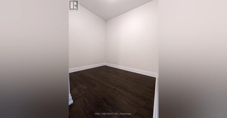 326-372 7 Highway E, Richmond Hill, ON, L4B 0C6 - 6