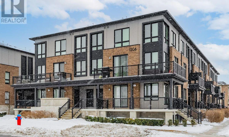 211-1206 Main Street E