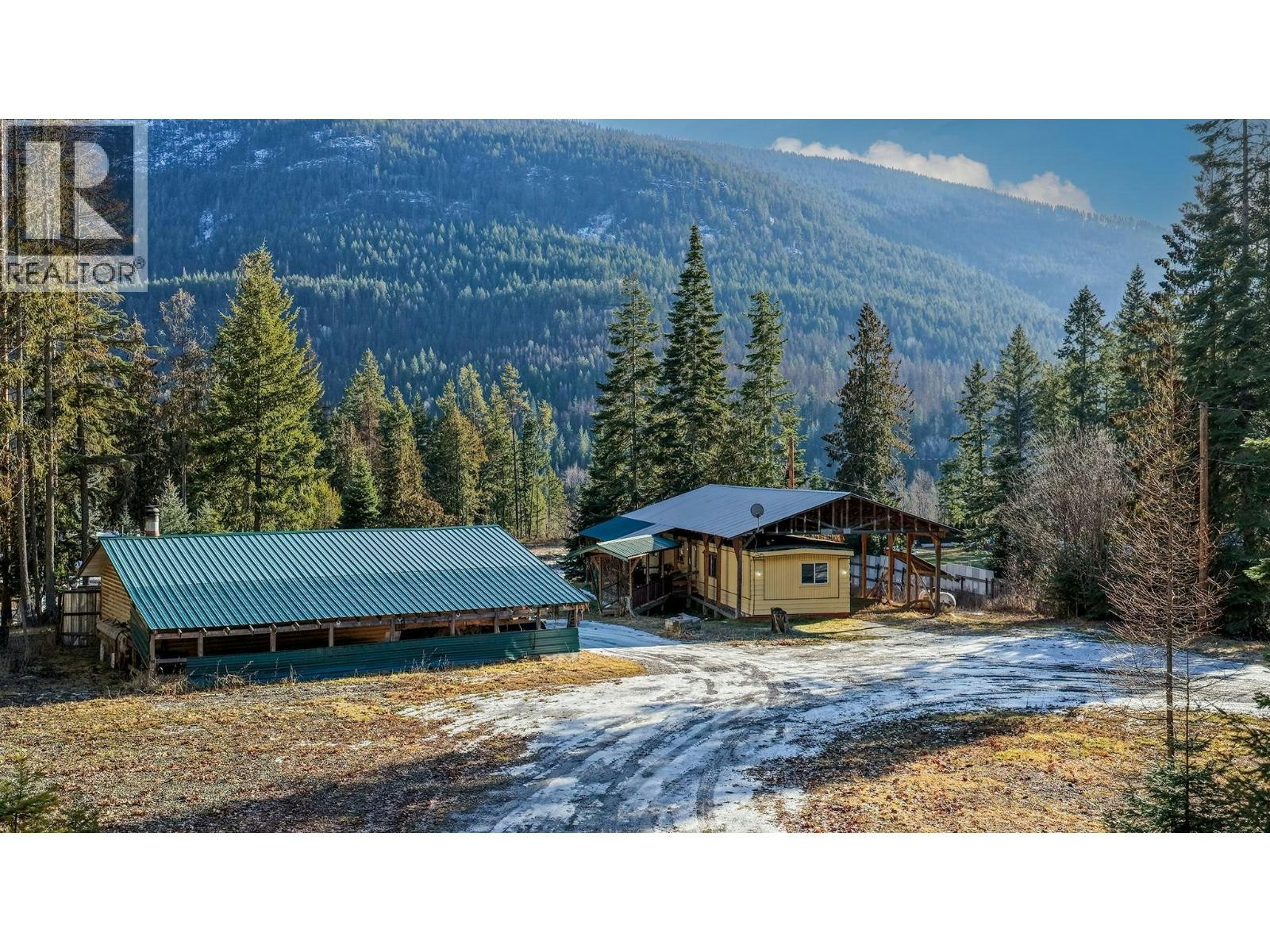 4717 Goat River North Road, Arrow Creek, BC, V0B 1G9