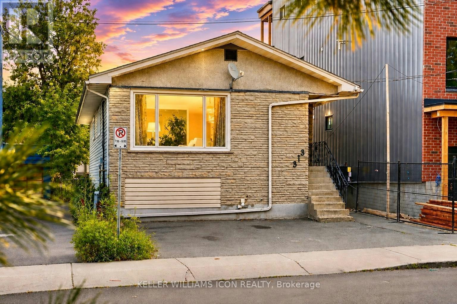 313 Savard Avenue, Ottawa, ON, K1L 7S1