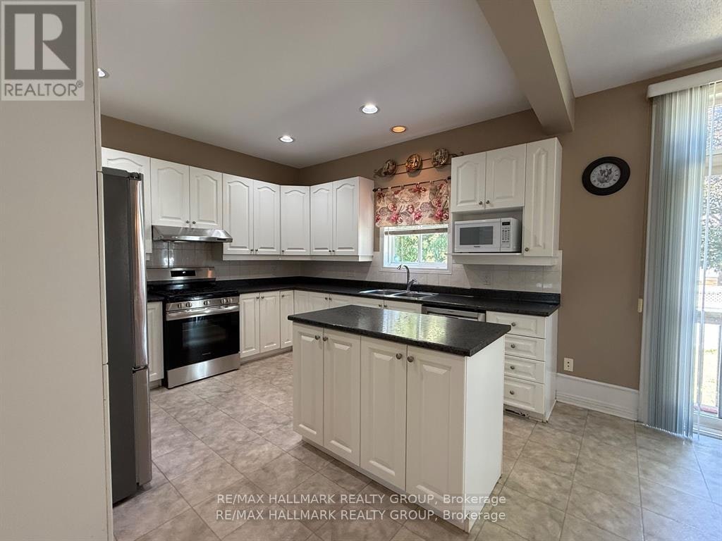 1111 Lichen Avenue, Ottawa, ON, K4A 4A7 - 10