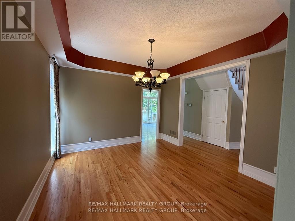 1111 Lichen Avenue, Ottawa, ON, K4A 4A7 - 9