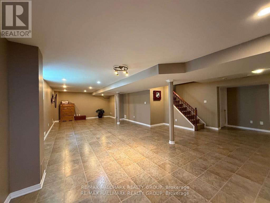 1111 Lichen Avenue, Ottawa, ON, K4A 4A7 - 26