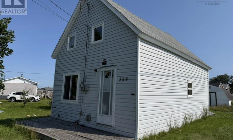 358 Douglas Avenue