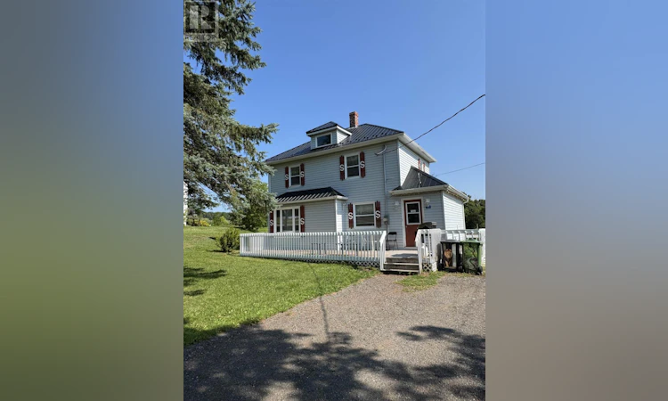11 Thompson Point Road