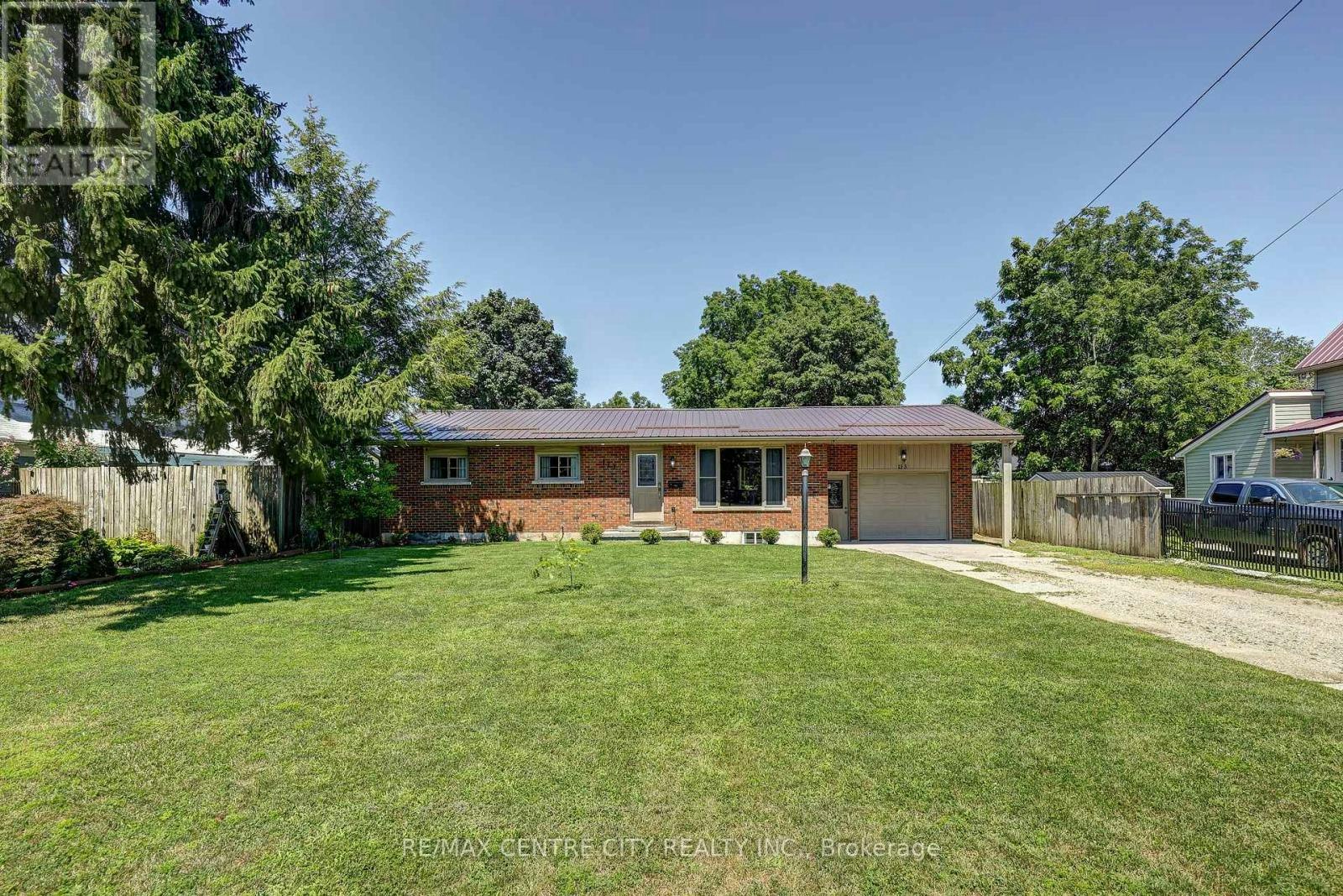 113 South Street W, Aylmer, ON, N5H 1R7