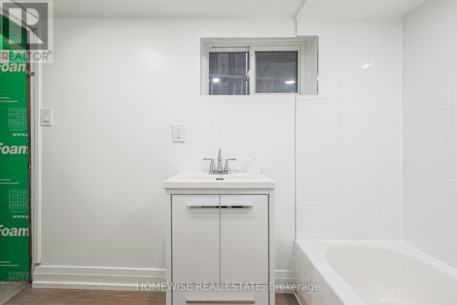 LOWER-81 Shields Avenue, Toronto, ON, M5N 2K3 - 7