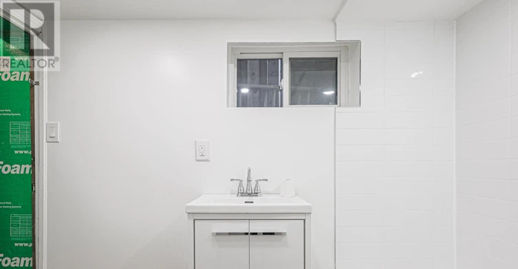 LOWER-81 Shields Avenue, Toronto, ON, M5N 2K3 - 7