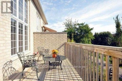 16-584 Tapestry Lane, Newmarket, ON, L3X 3C9 - 16