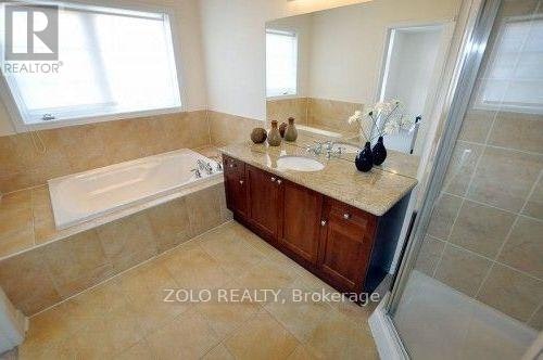 16-584 Tapestry Lane, Newmarket, ON, L3X 3C9 - 7