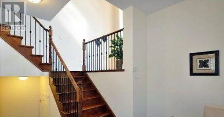 16-584 Tapestry Lane, Newmarket, ON, L3X 3C9 - 3