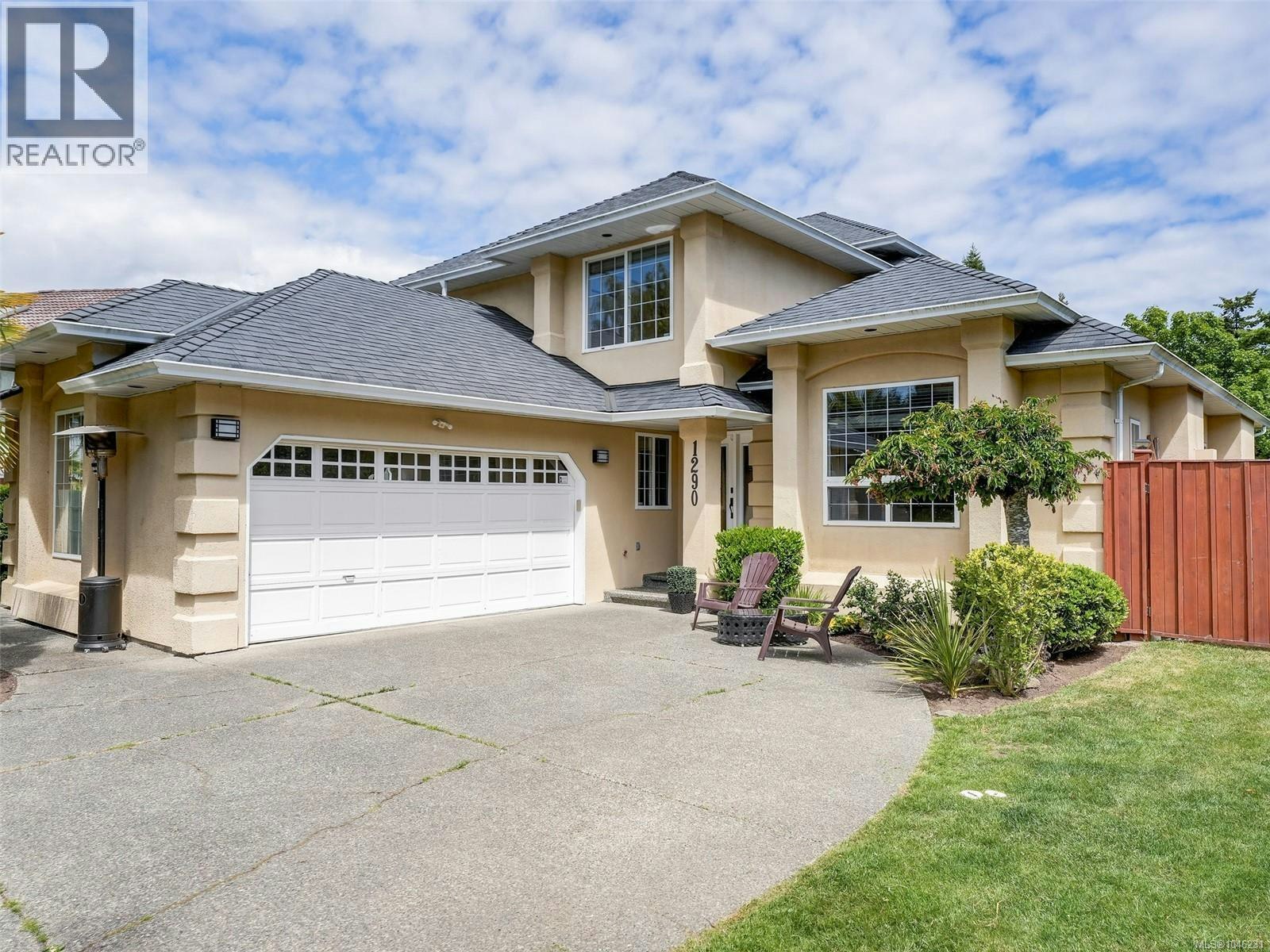 1290 Les Meadows Crescent, Saanich, BC, V8X 5G4