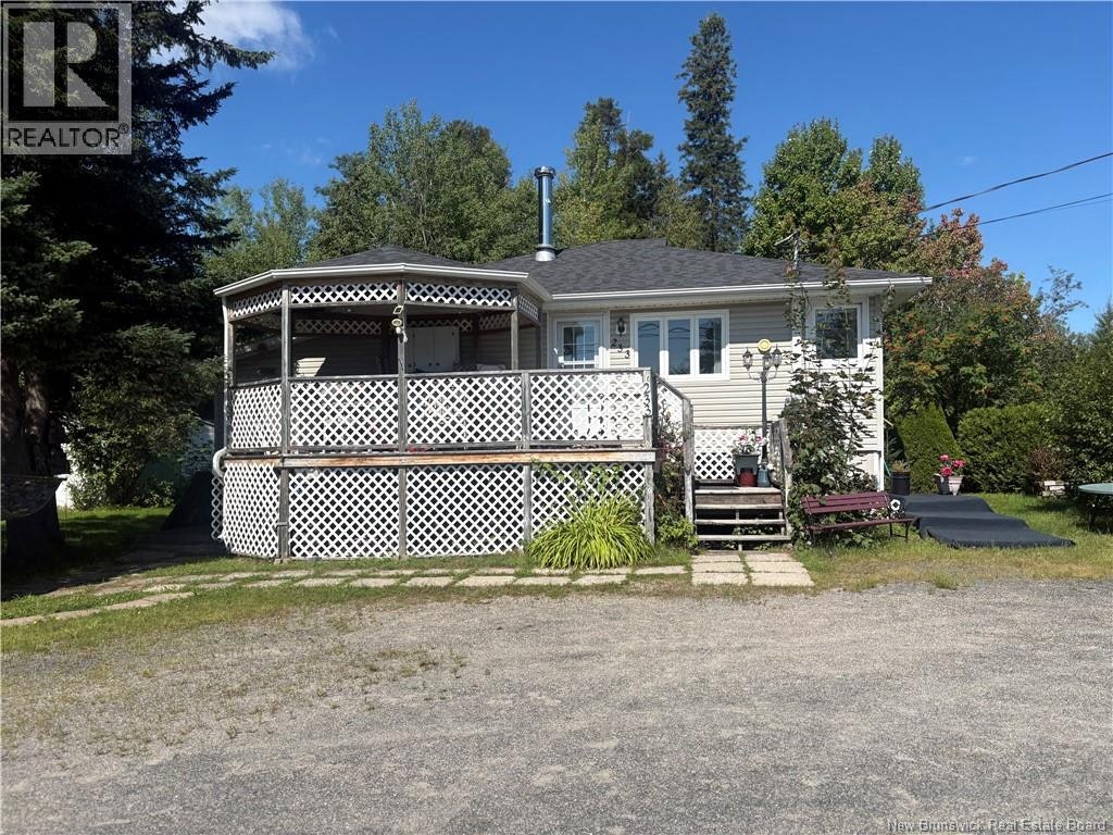 233 King George, Miramichi, NB, E1V 1K8