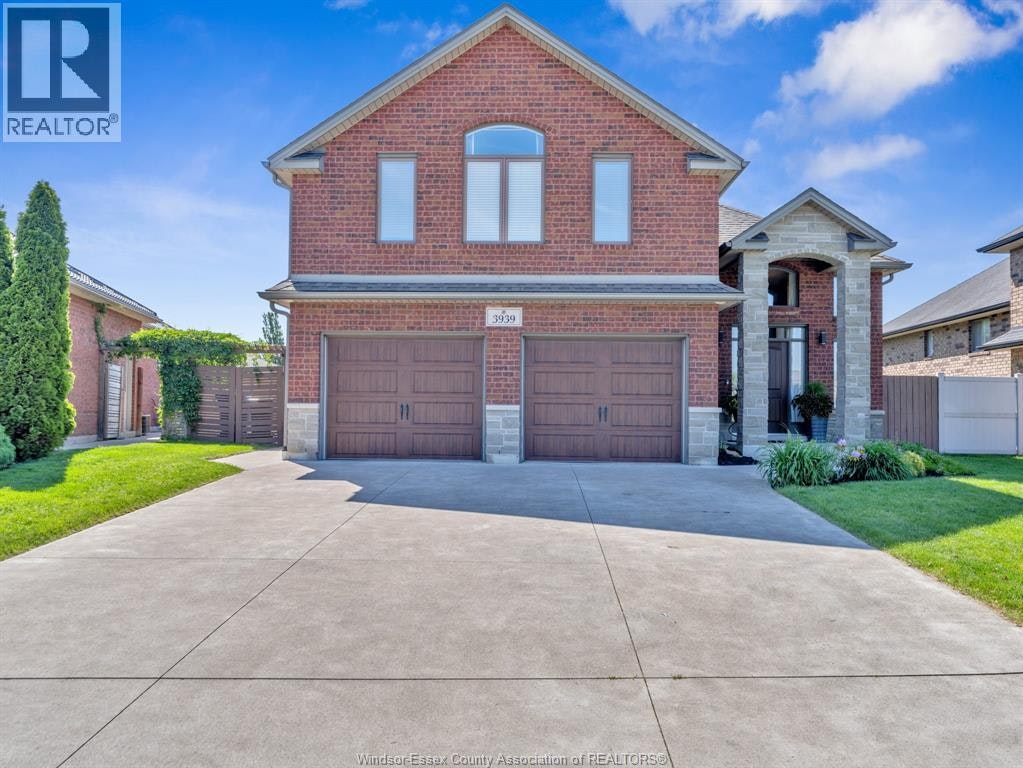 3939 Wildwood Drive, Windsor, ON, N8R 2L4